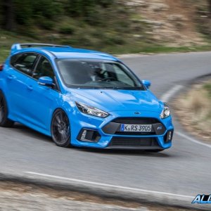 2016-Ford-Focus-RS-109-876x5351.jpg